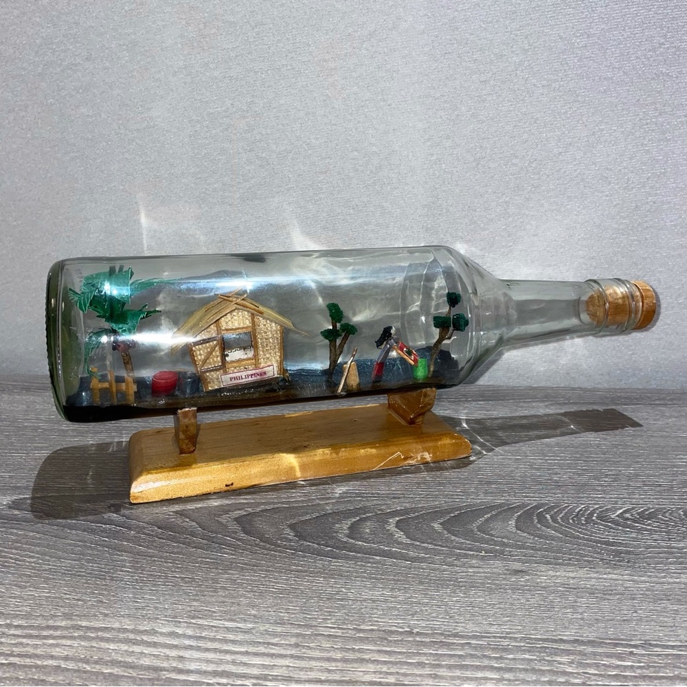 VINTAGE PHILIPPINES VILLAGE BOTTLE Diorama Bahay Kubo Handmade Miniature 12”